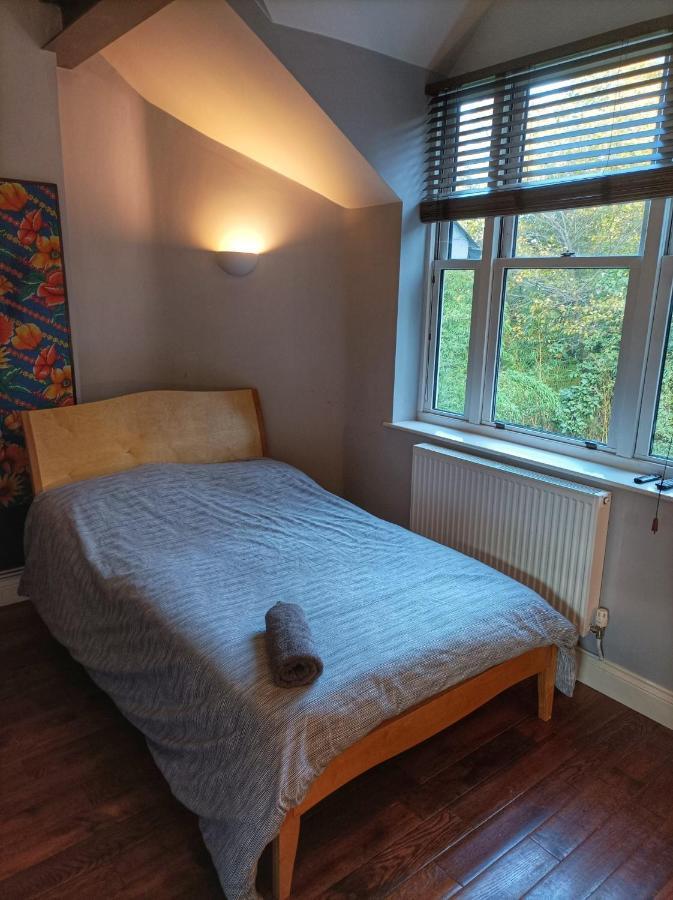 Self-contained Studio In Central Property Unit 4 Privatunterkunft *